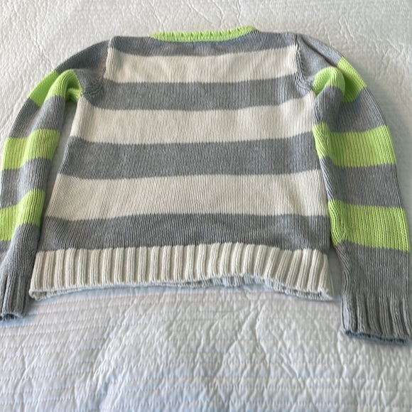 Forever 21 gray white green strip. Size medium. Teen sweaters - Picture 3 of 3